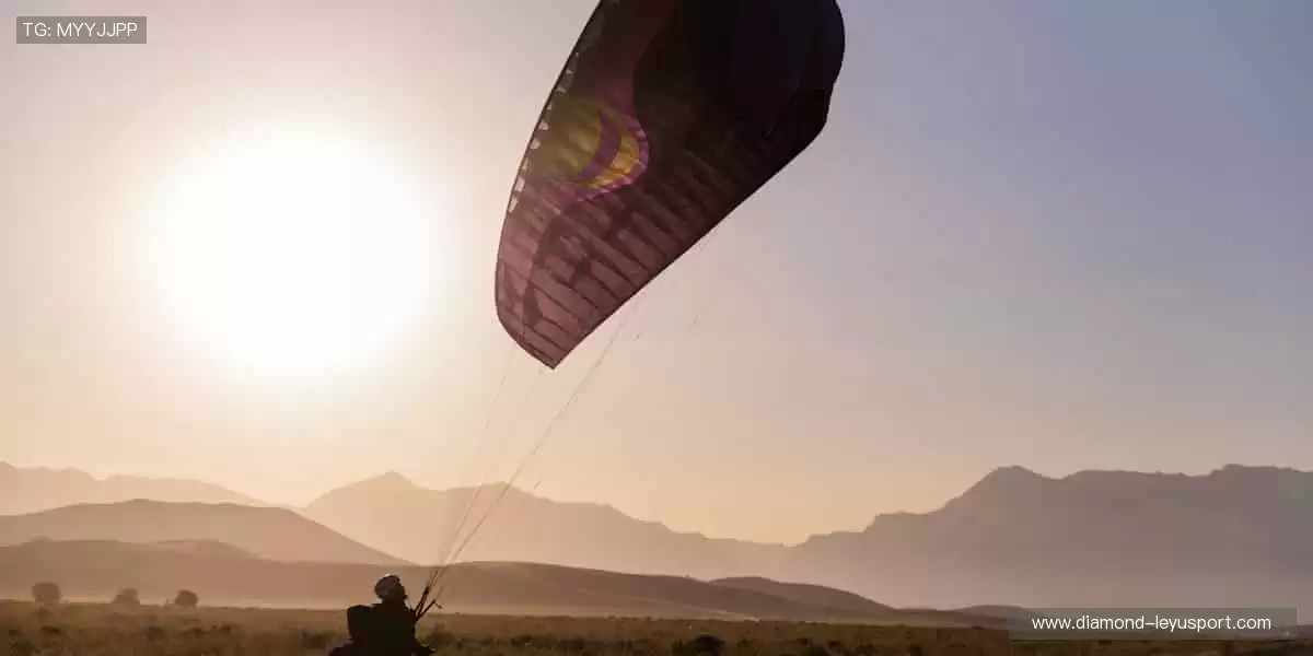 「全球赛事同步直播,超清画质 + 实时解说,让你身临其境!📺一键开启,激情无限!」